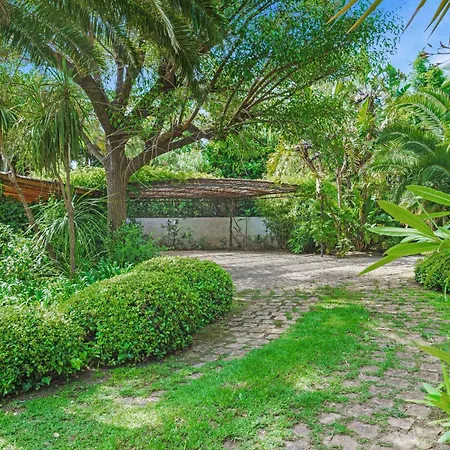 Mas De La Tour Villa